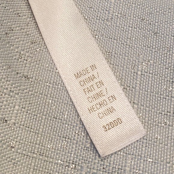 Pack of 2 Victoria's secret sports bras 32DDD. - Picture 10 of 10